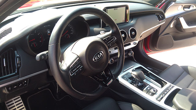 Kia Stinger Kabina