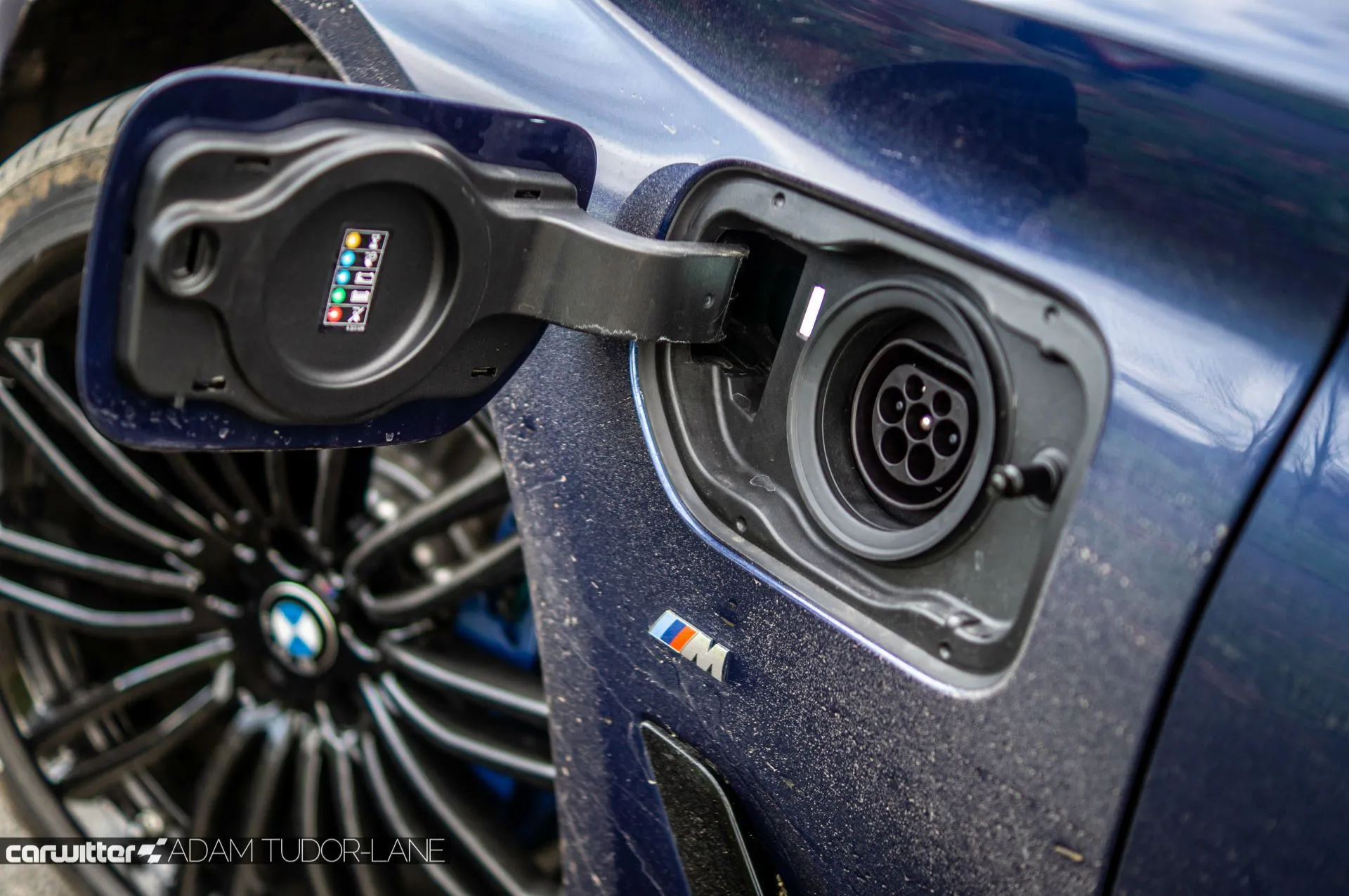 Punjač za bateriju BMW 530e