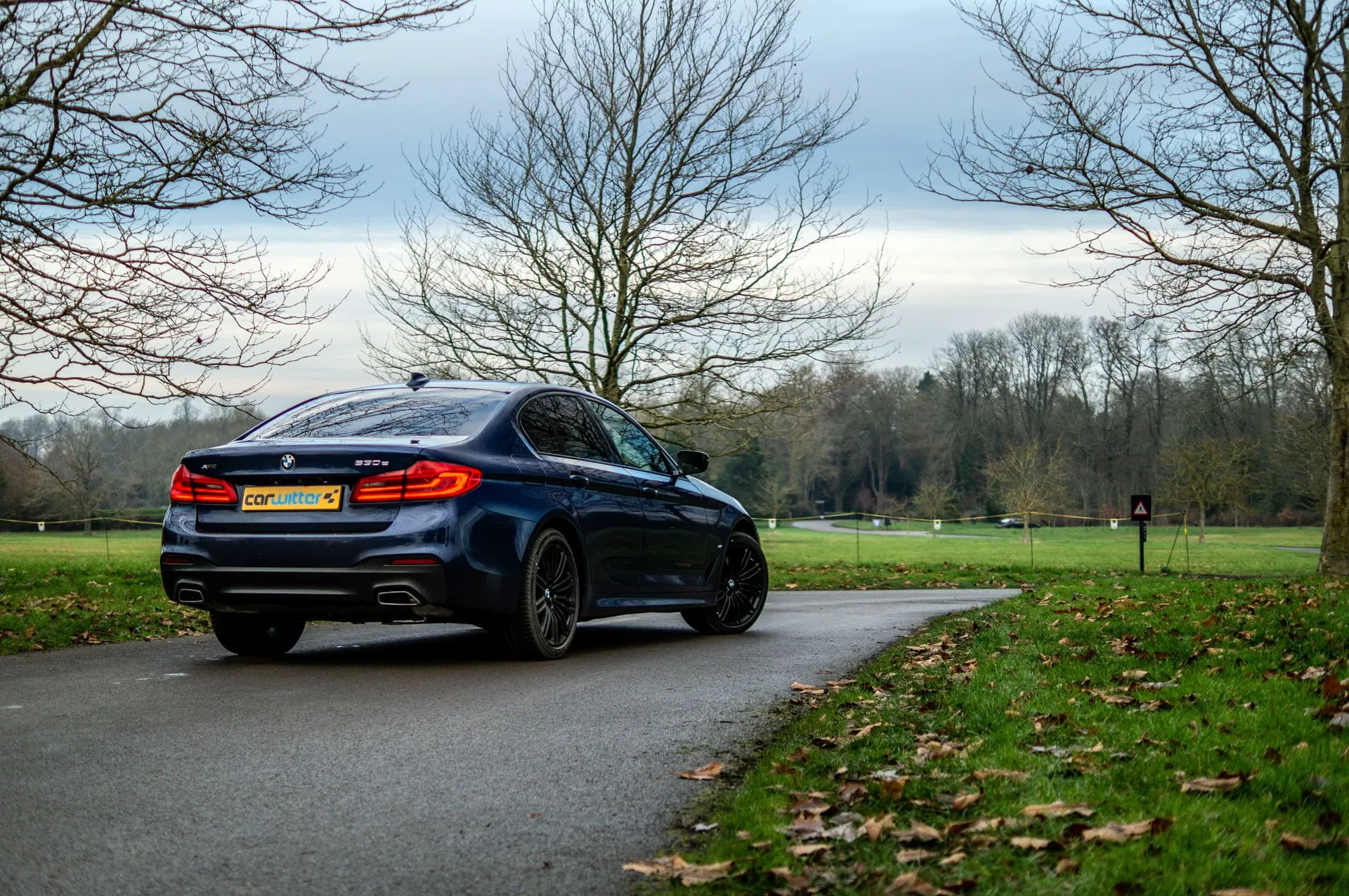 BMW 530e pogled odpozadi