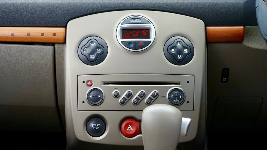 Auto Radio