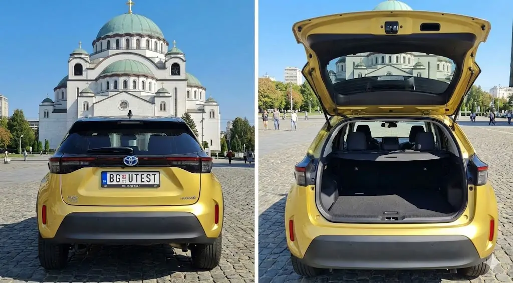 Toyota Yaris Cross pogled sa zadnje strane