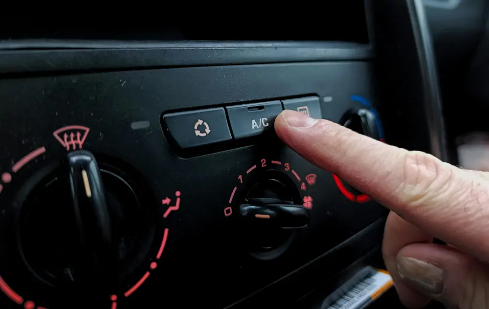 Delovi auto-klime – sveobuhvatan stručni vodič za vlasnike i servisere